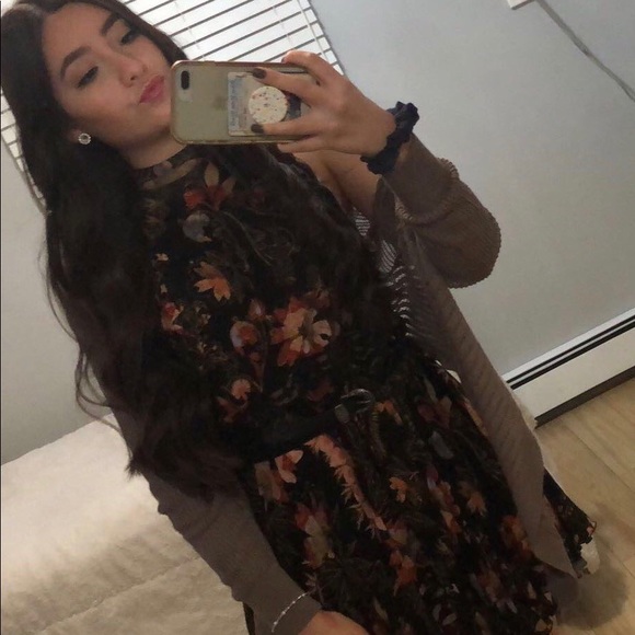 Meet your Posher, Jazmin - Picture 1 of 1